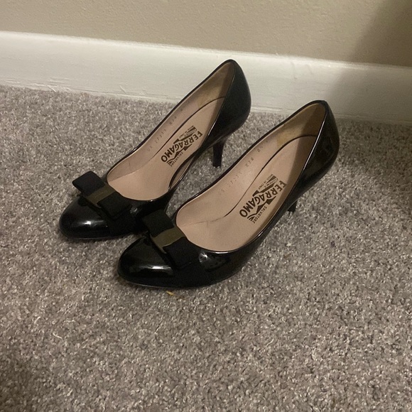 Salvatore Ferragamo Shoes - Salvatore Ferragamo Carla gun metal tone Bow Kitten Heel Pumps